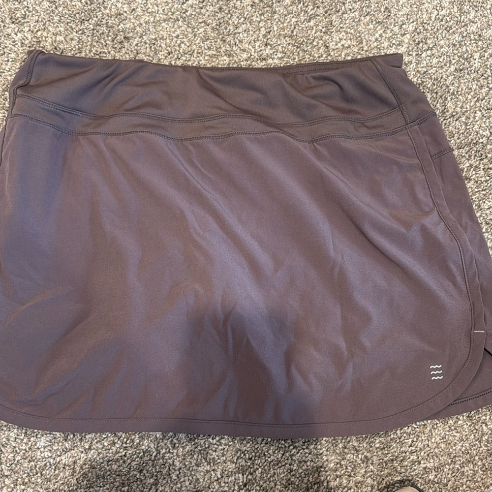 Free fly skirt